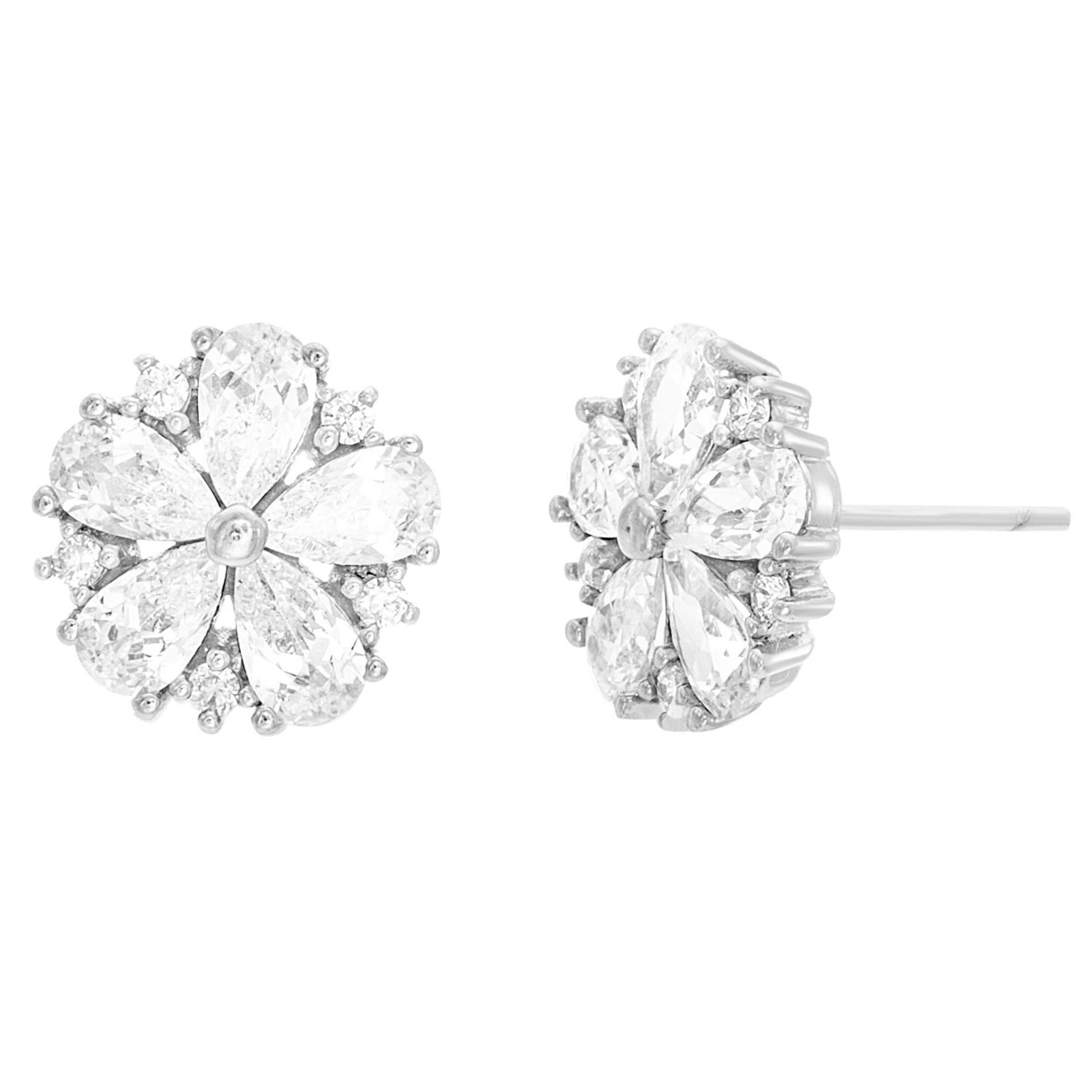 Arete Dhalia cristales silver SOPHIE CROWN