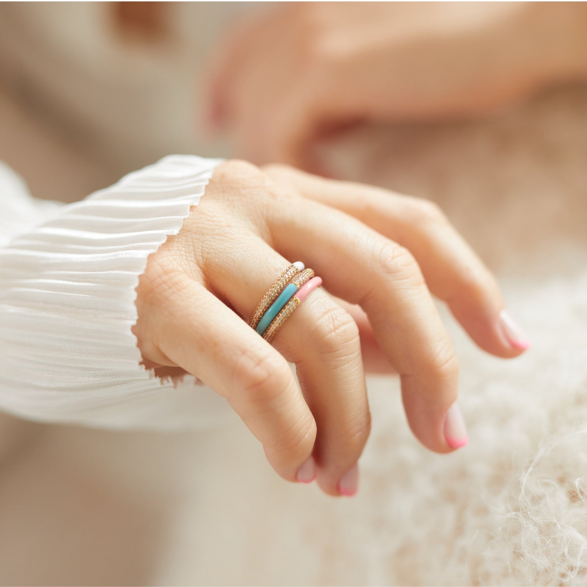 Anillo Rainbow Cristal White SOPHIE CROWN