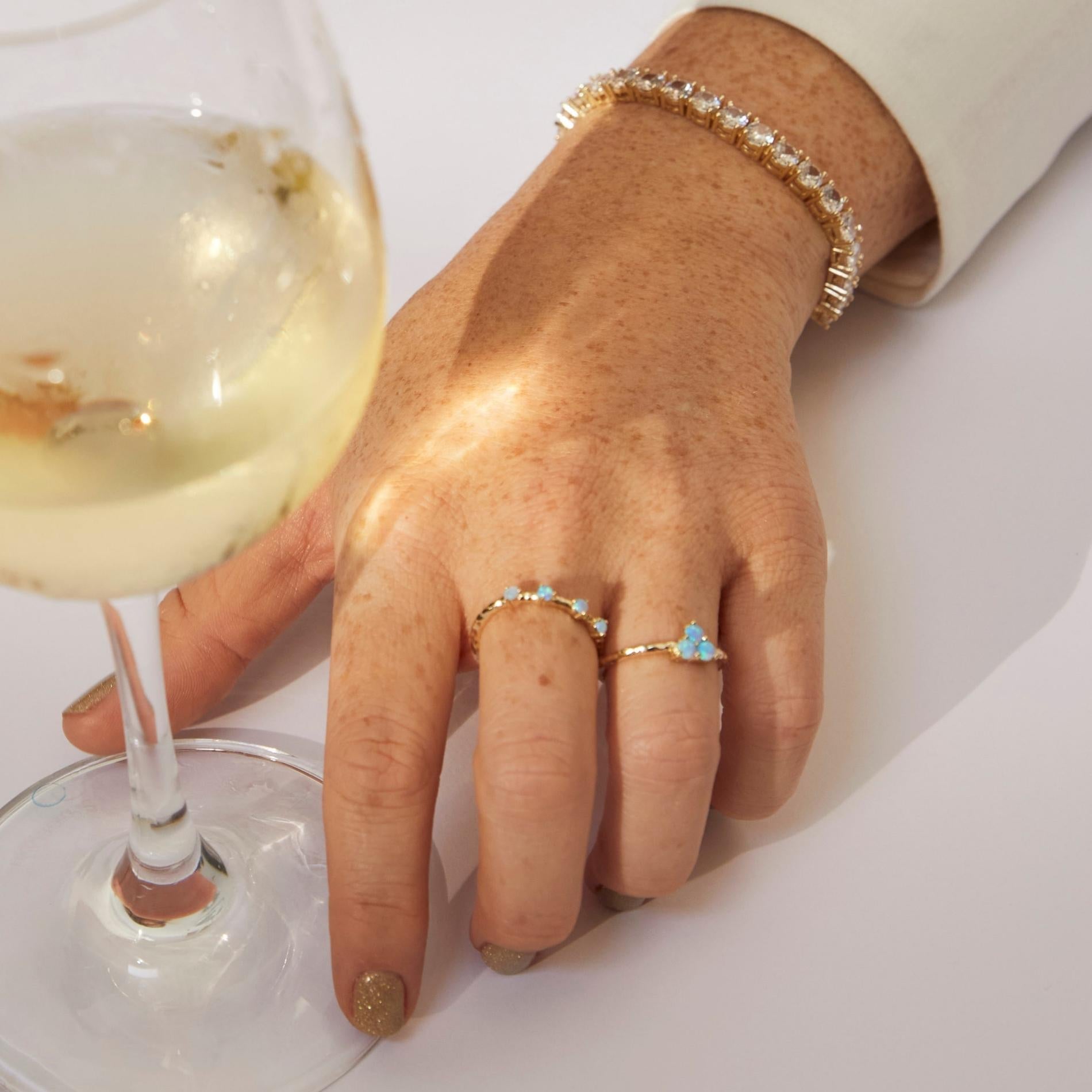 Anillo apilable round opal SOPHIE CROWN
