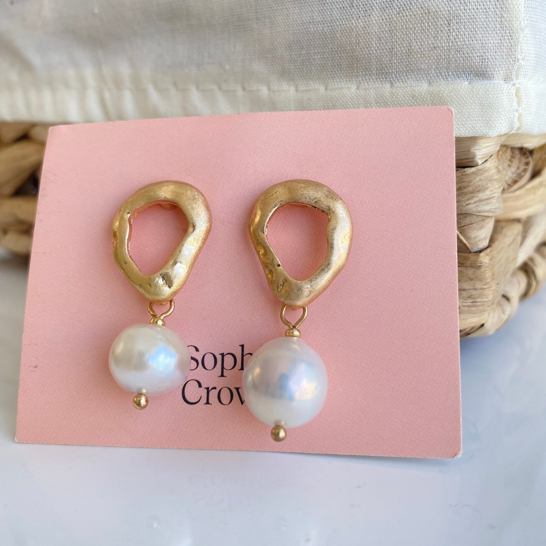 Arete Abolldada mini perla SOPHIE CROWN