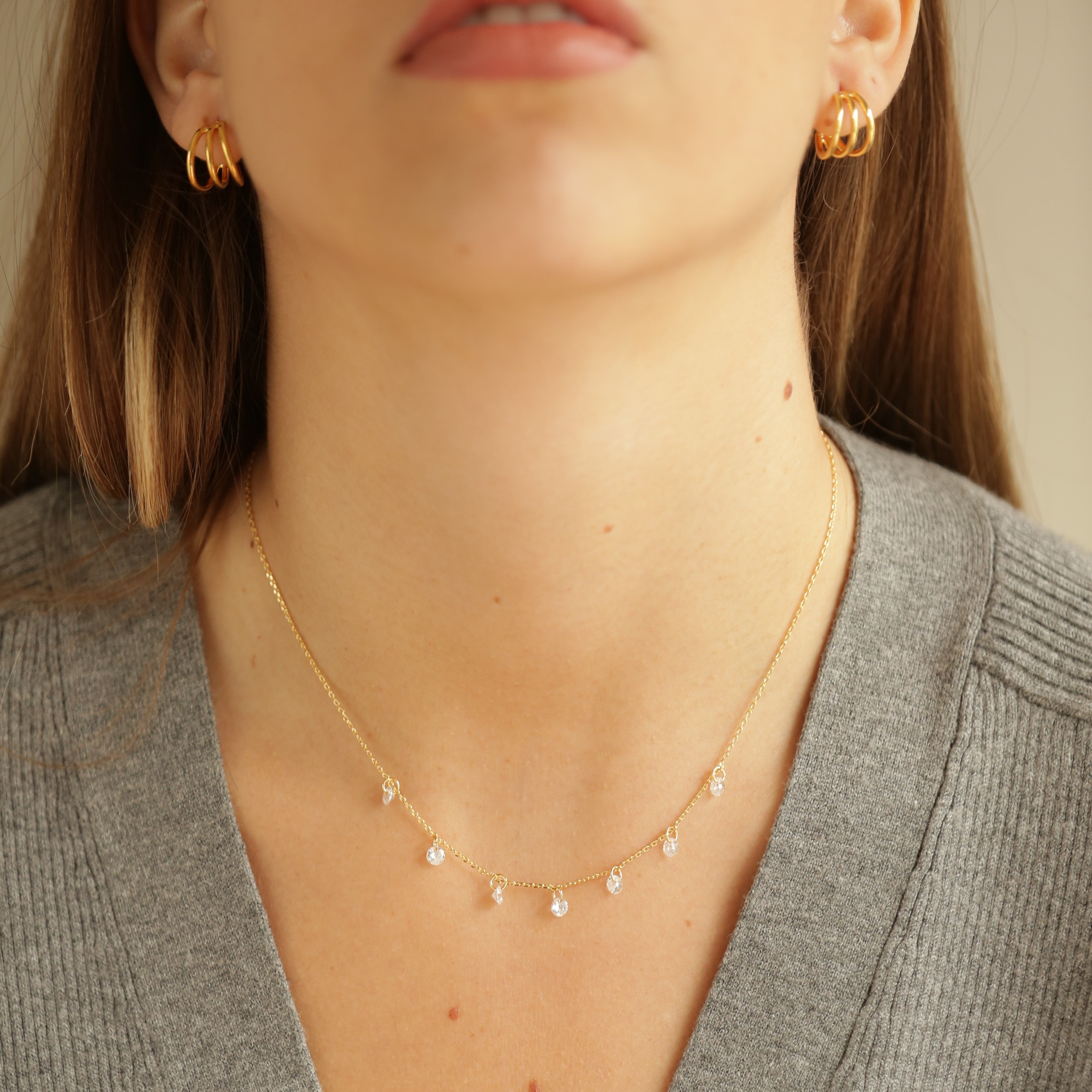 Arete argolla triple mini 14k SOPHIE CROWN