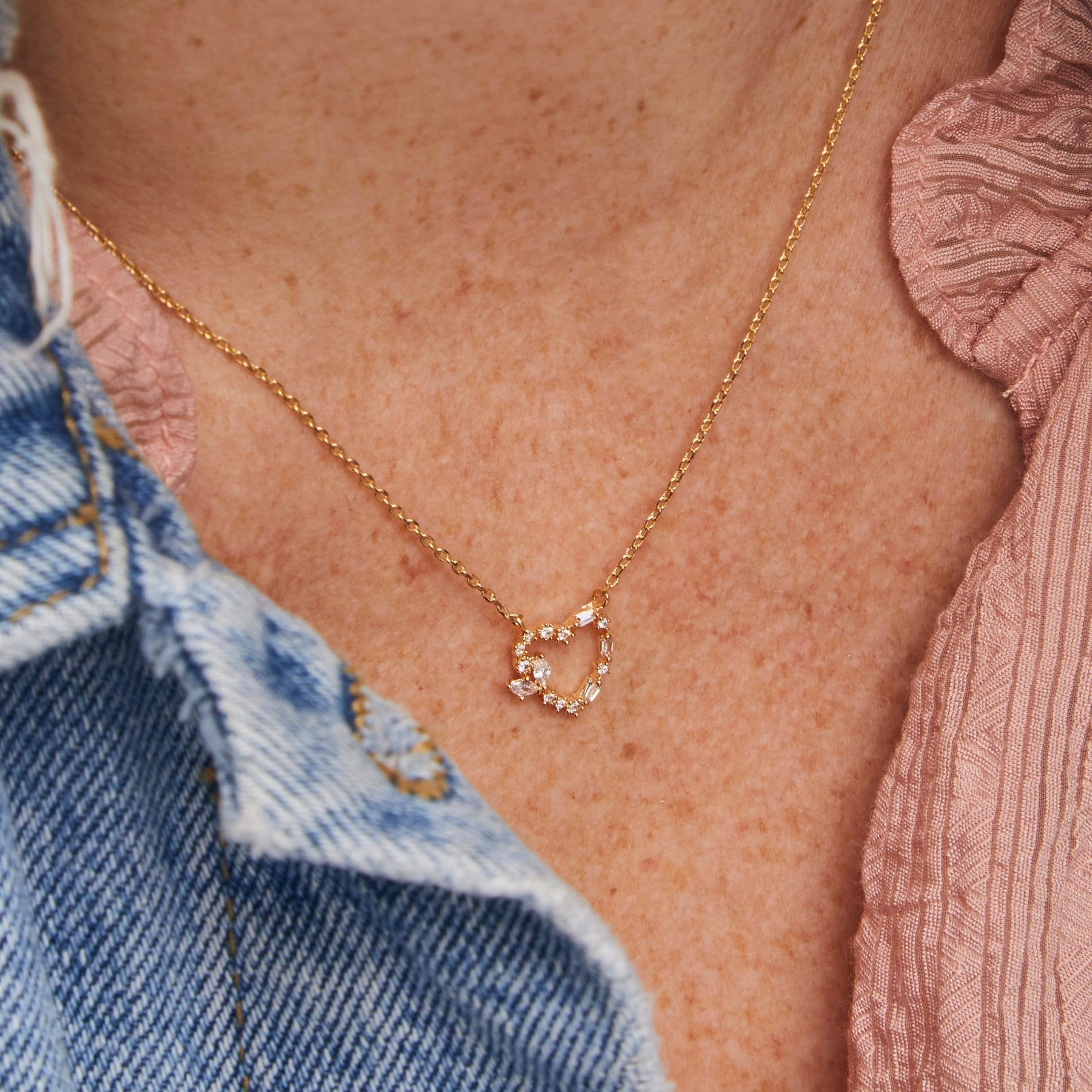 Collar your love SOPHIE CROWN