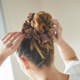Scrunchie Retro Print Brown SOPHIE CROWN