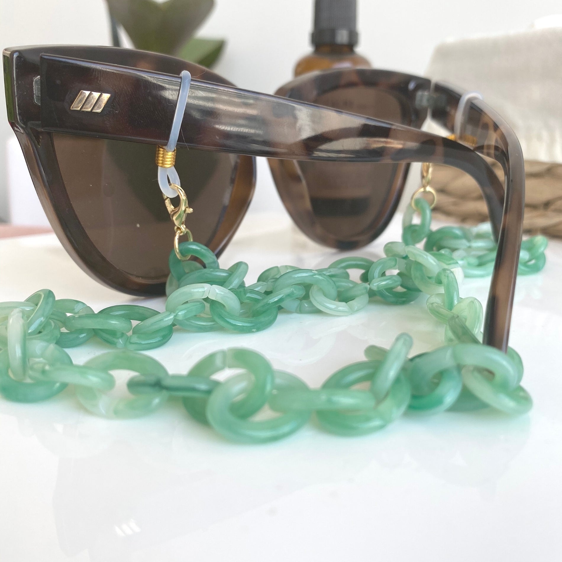 sujetador de lentes acrilico menta SOPHIE CROWN